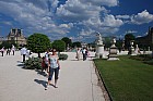78 Park pred muzeom Louvre